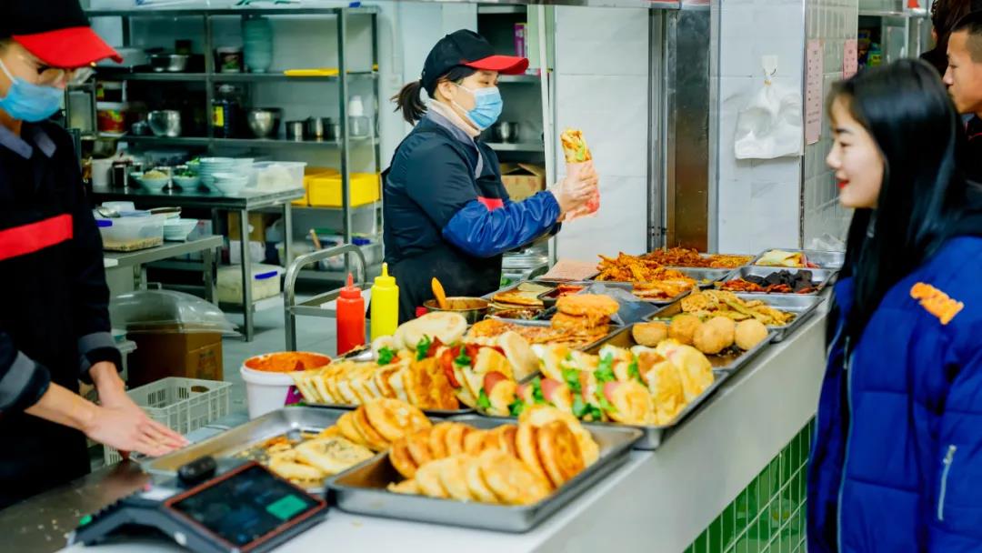 ug环球客户端图片
