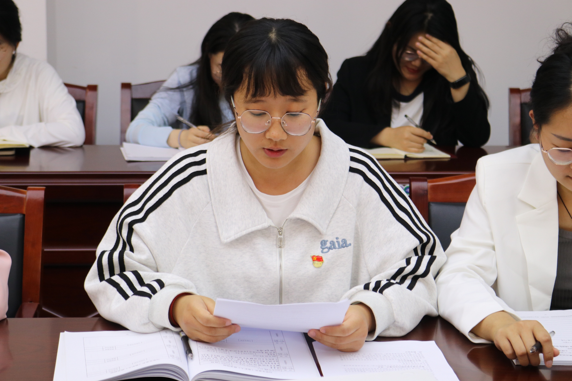 ug环球APP下载图片