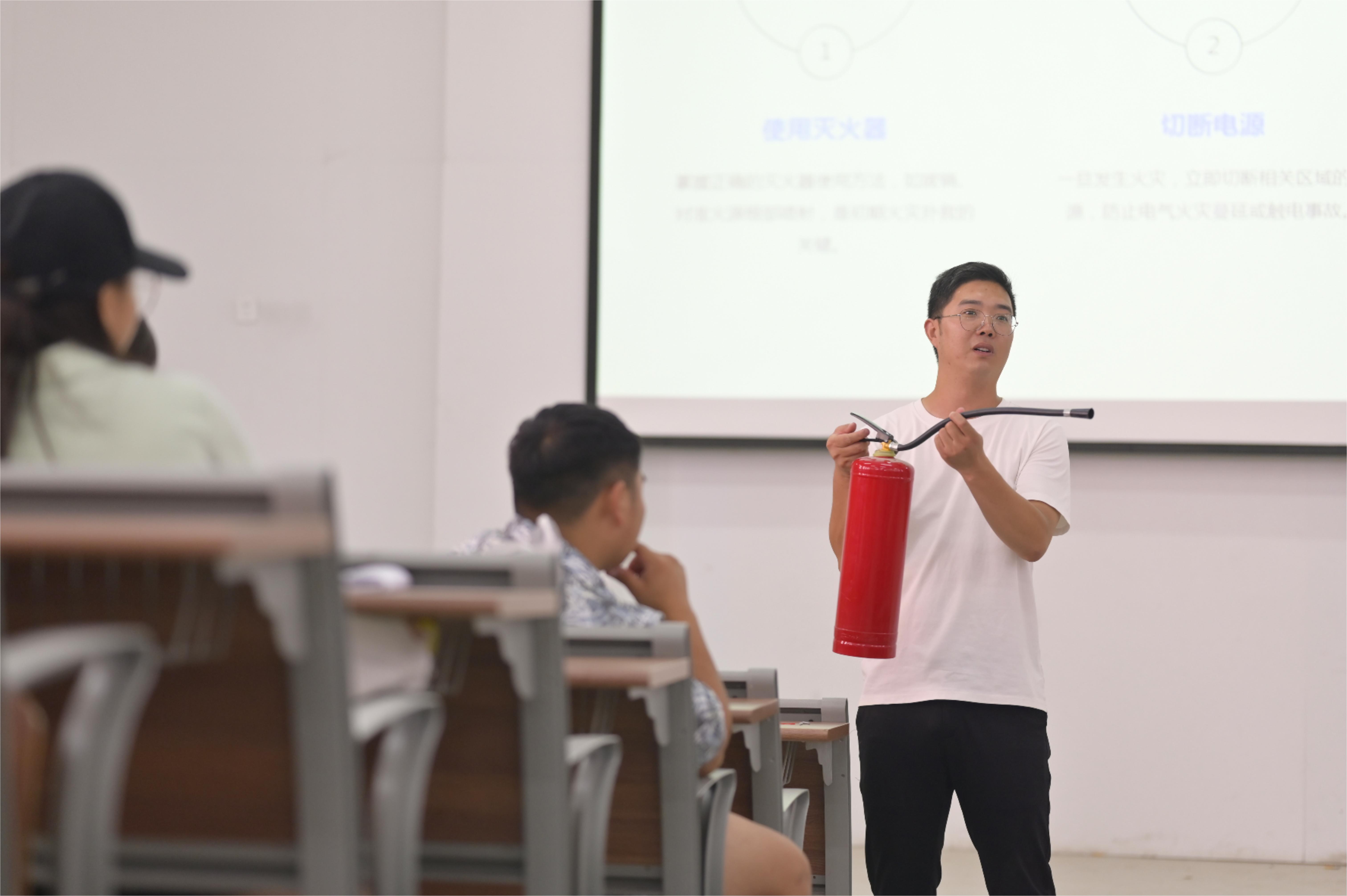 ug环球体育频道图片