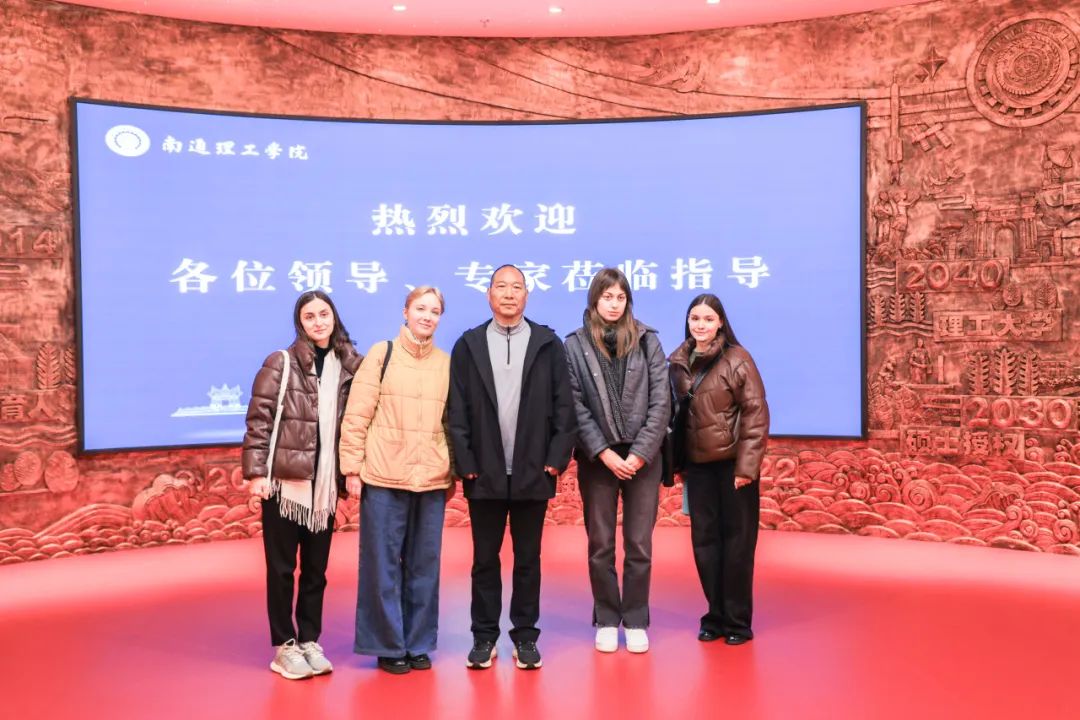 ug环球直播图片
