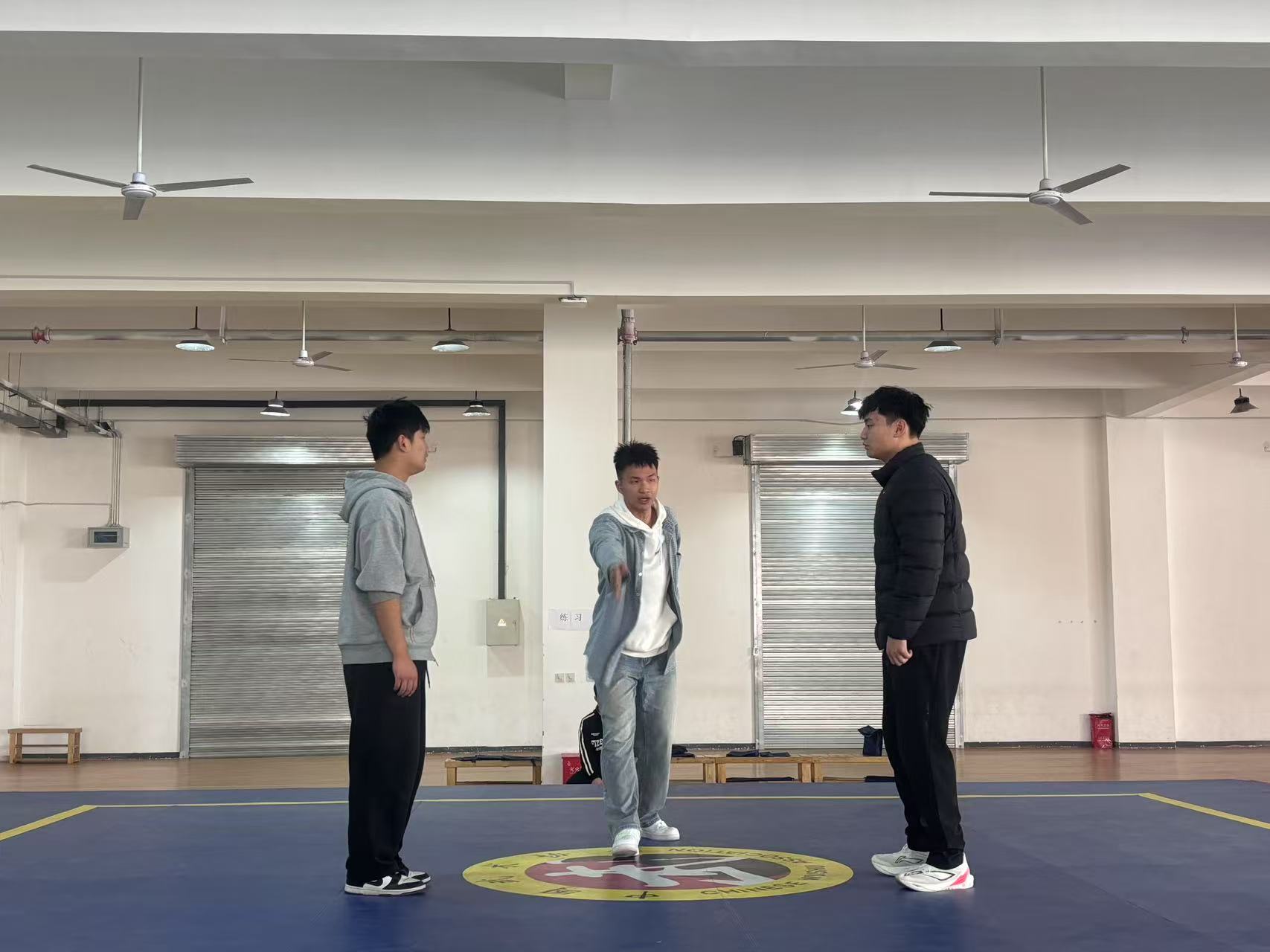 ug环球直播图片