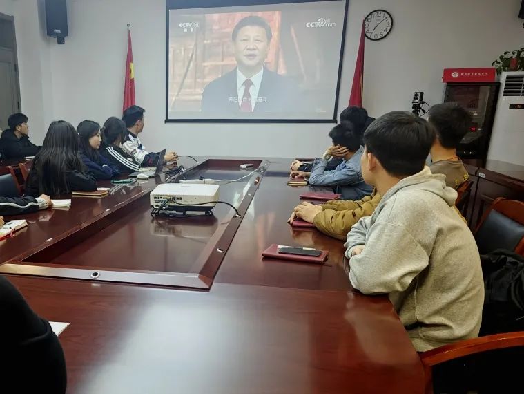 ug环球APP下载图片