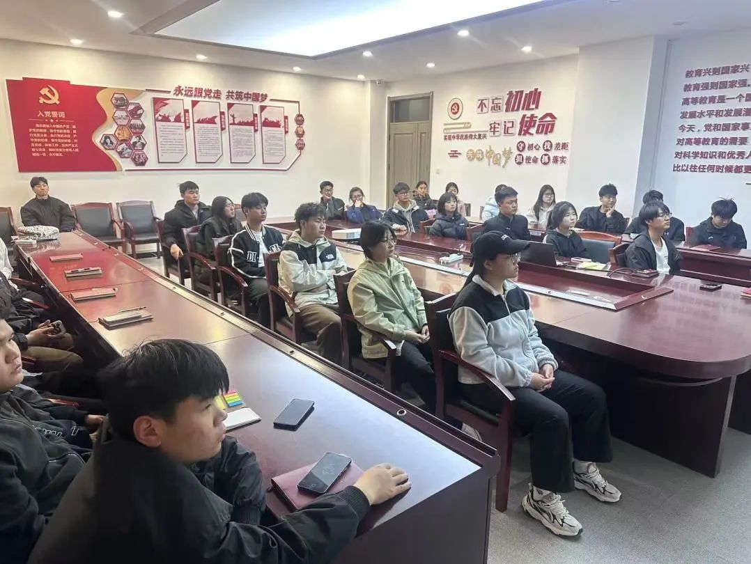 ug环球APP下载图片
