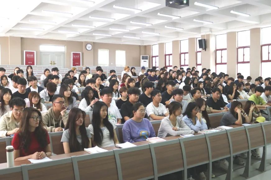 ug环球手机版图片
