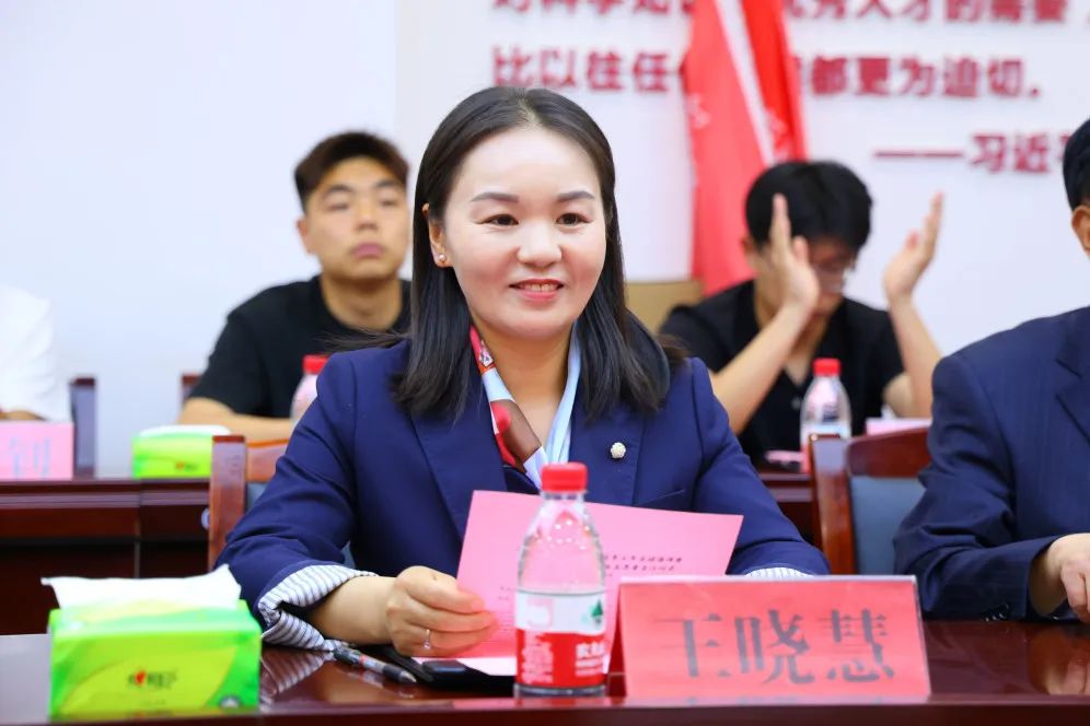 ug环球手机版图片