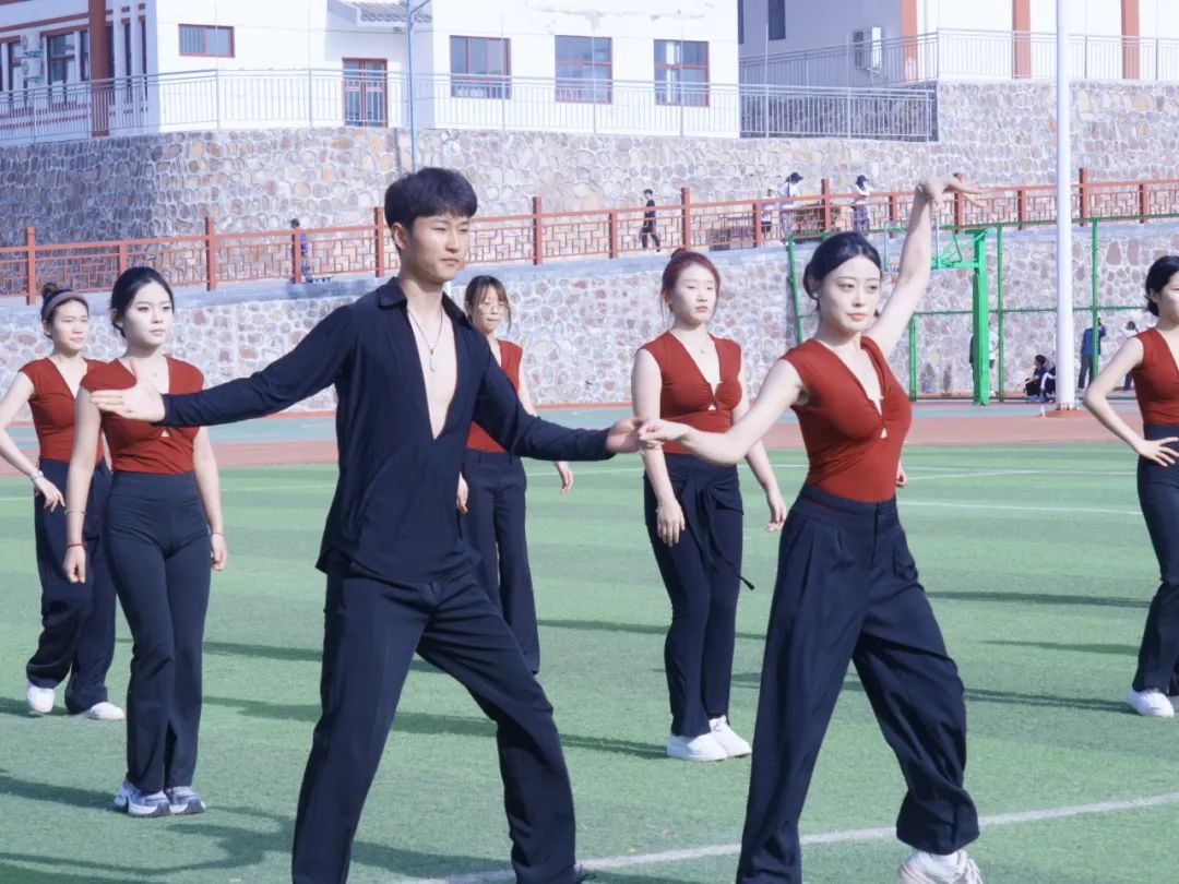 ug环球体育频道图片