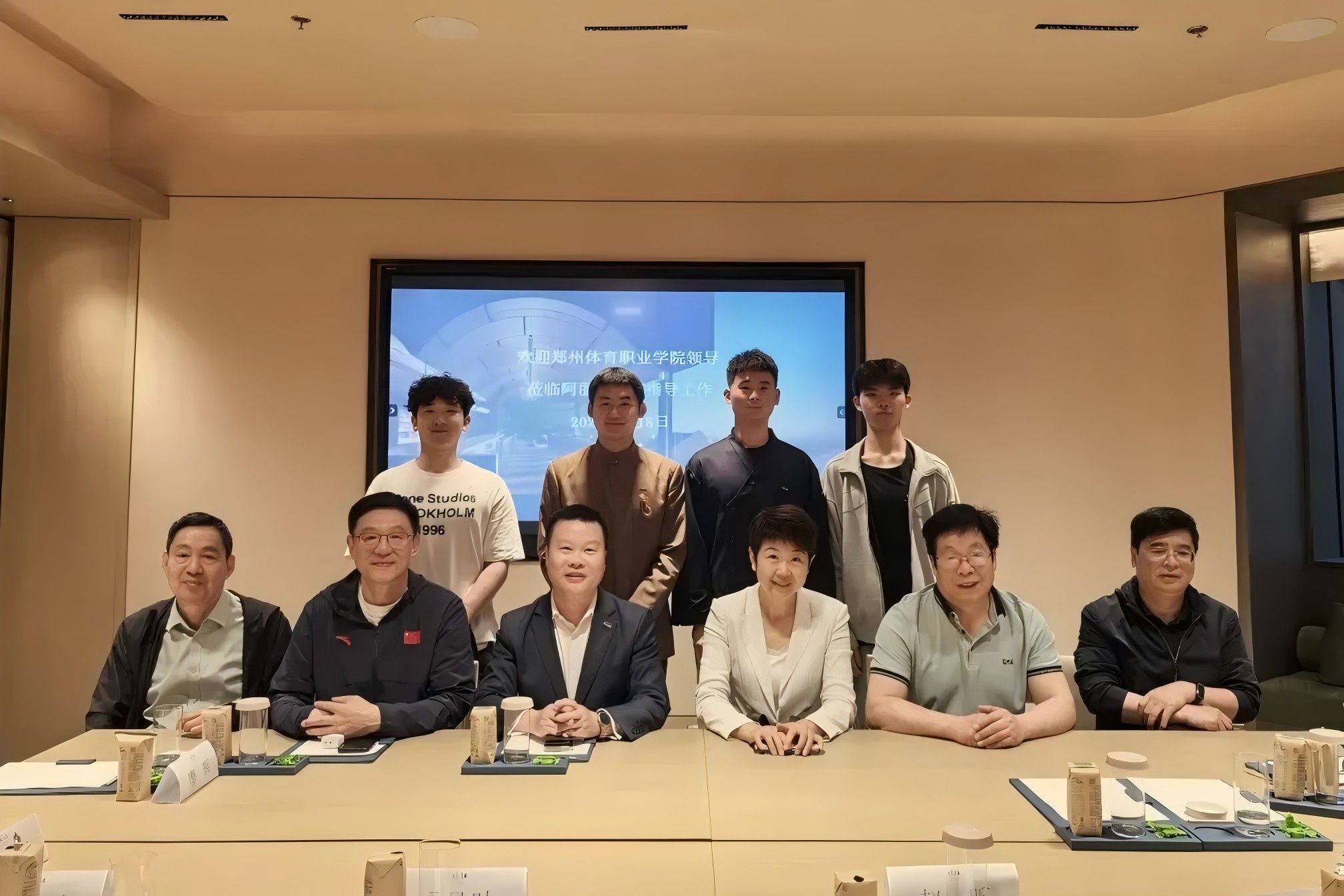 ug环球客户端图片