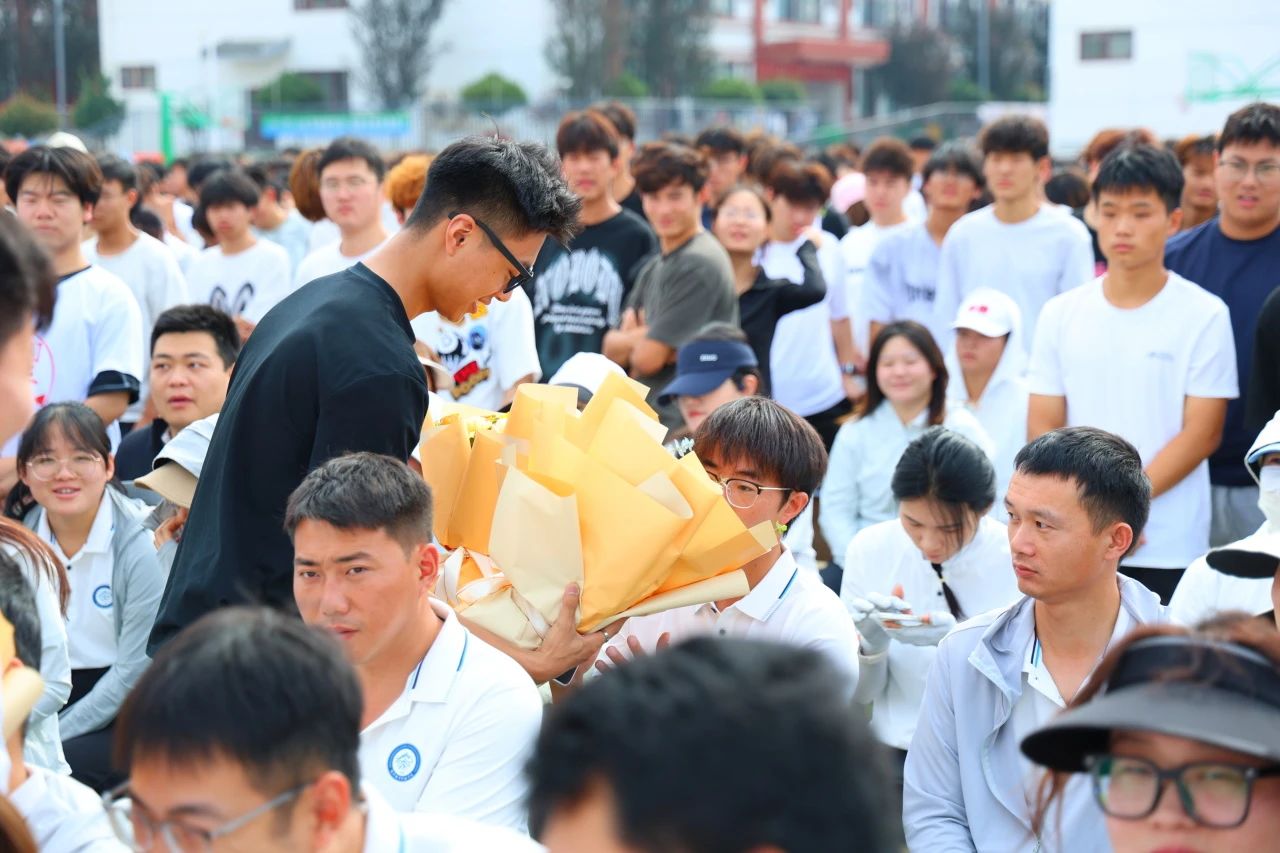 ug环球客户端图片
