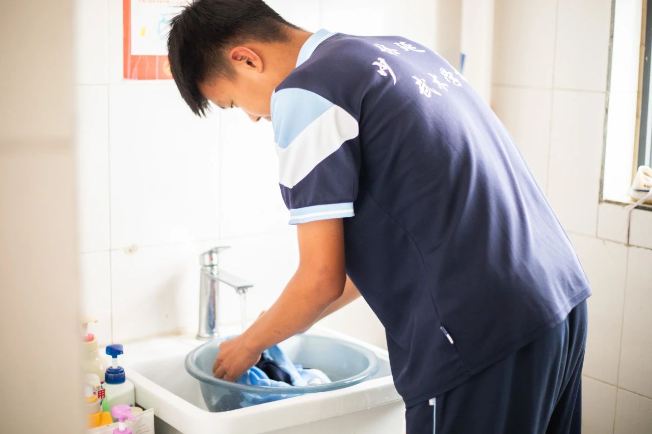 ug环球客户端图片