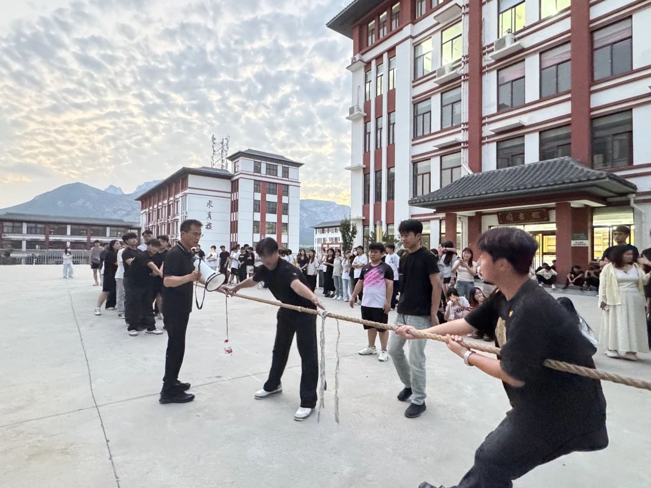 ug环球安全通道图片