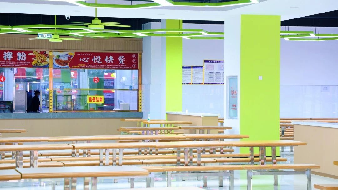 ug环球安全通道图片