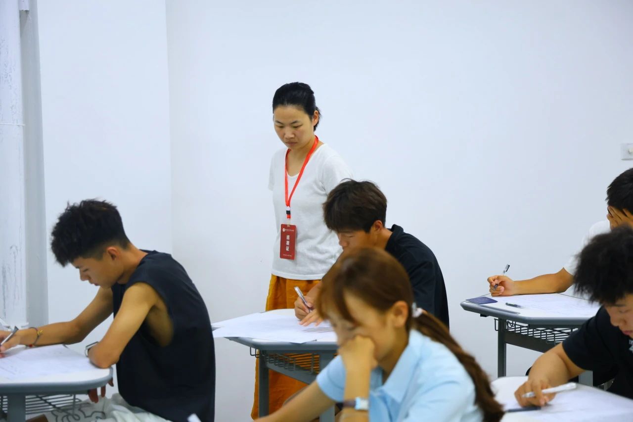 ug环球客户端图片