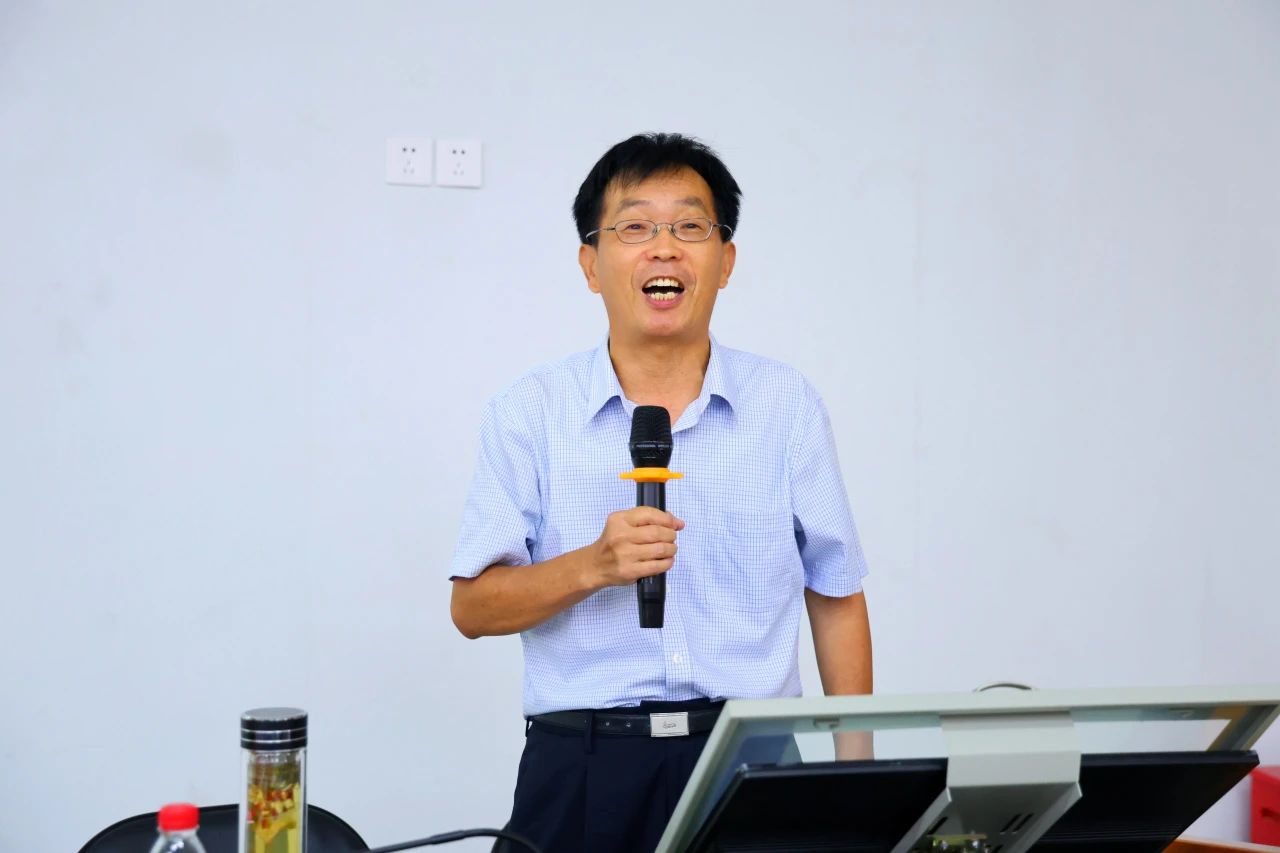 ug环球客户端图片