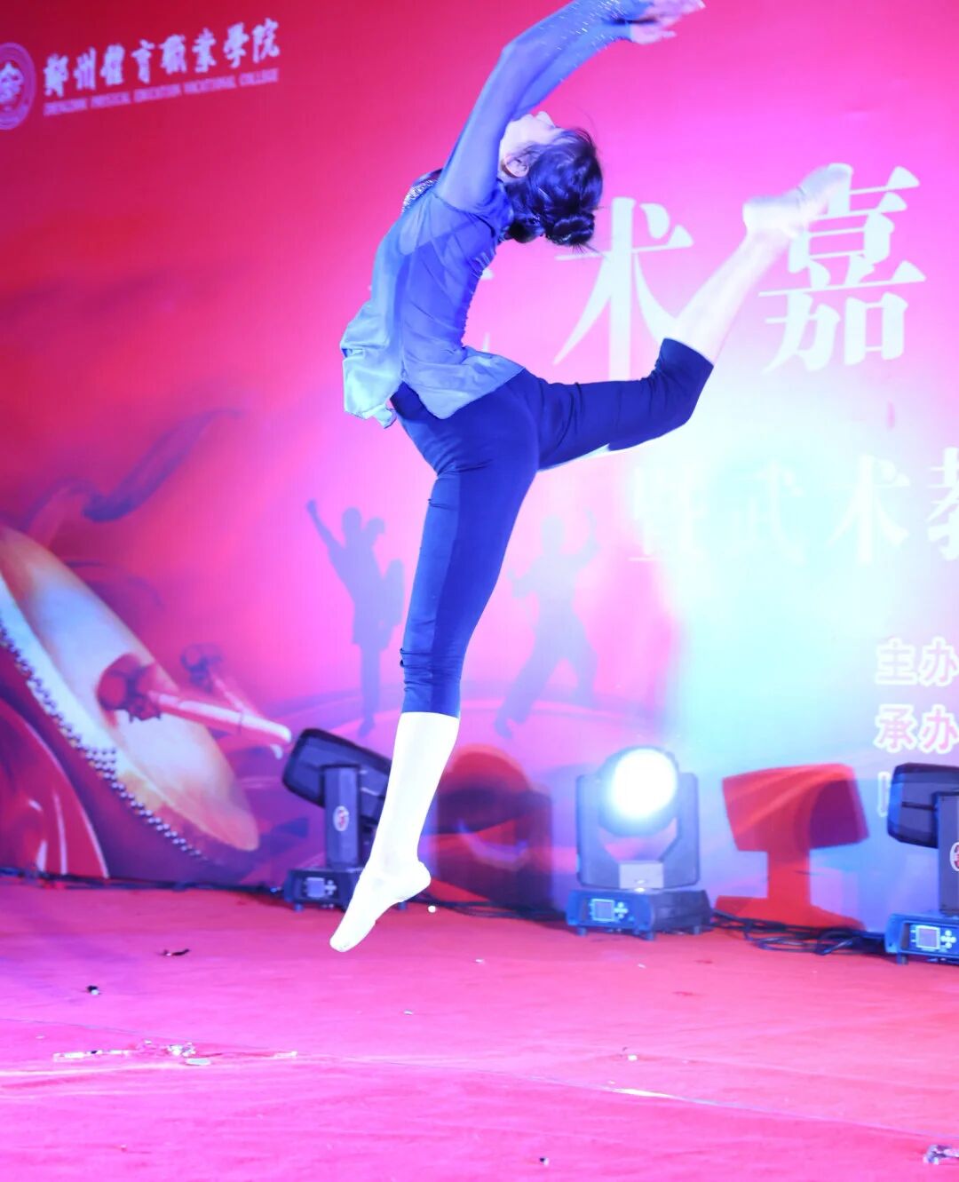 ug环球安全通道图片
