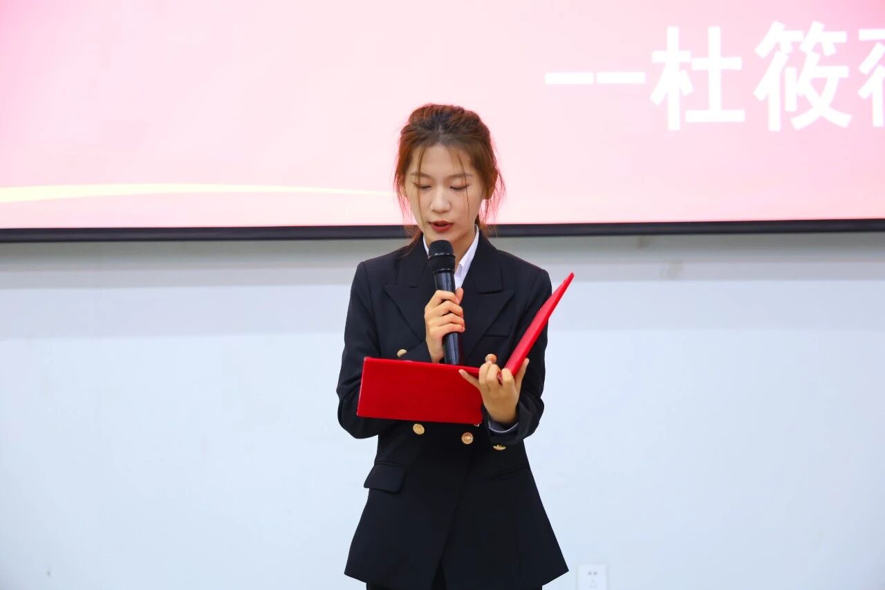 ug环球APP下载图片