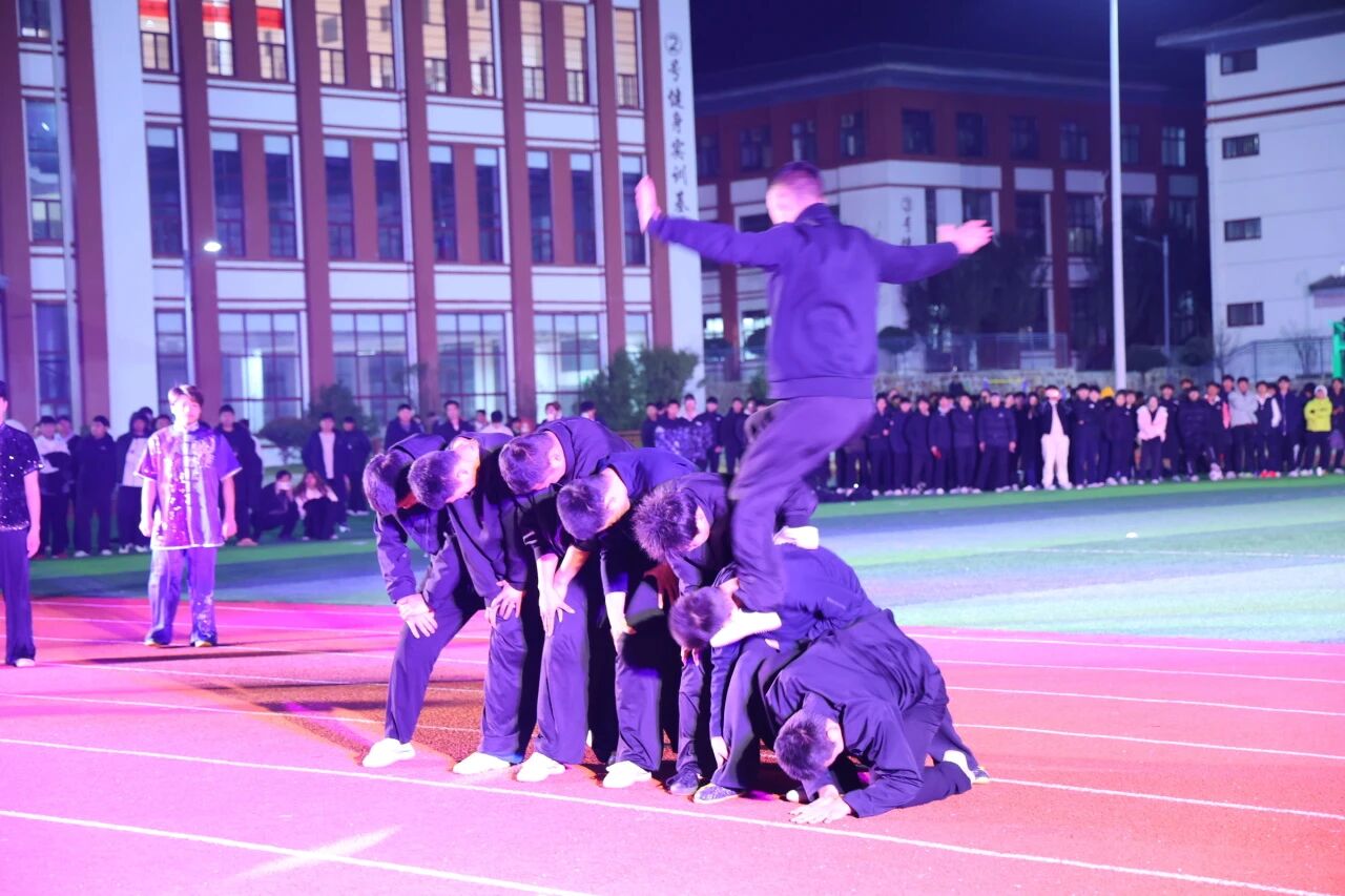 ug环球客户端图片