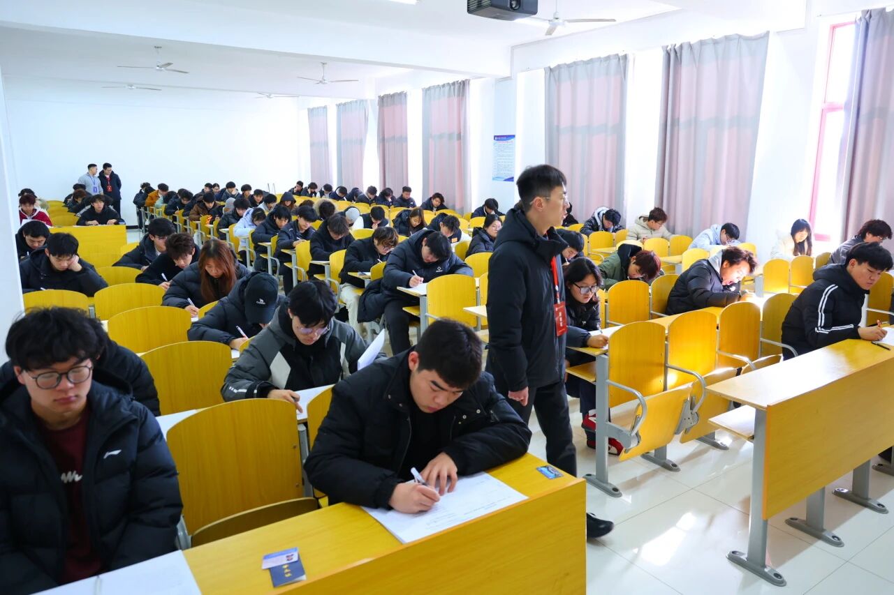 ug环球手机版图片