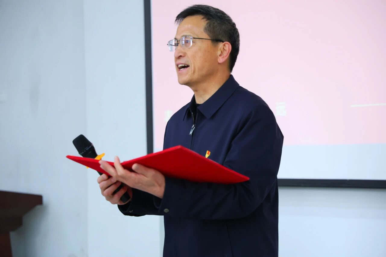 ug环球客户端图片