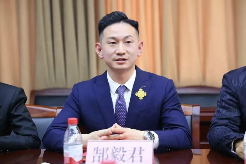 ug环球安全通道图片