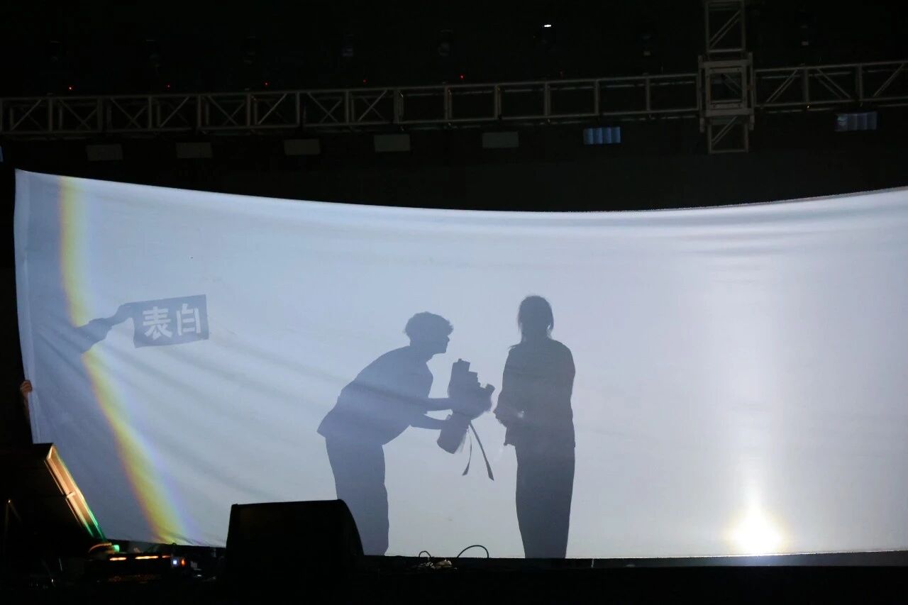ug环球手机版图片