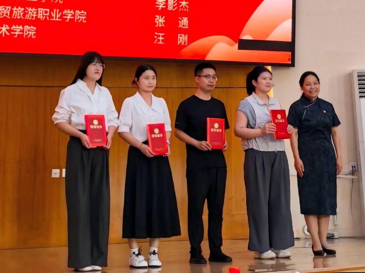 ug环球欧冠直播图片
